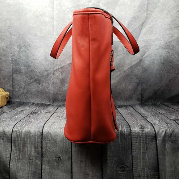 NEW JM New York, Tablet pocket, many pockets inside Red not bright - Picture 5 of 10